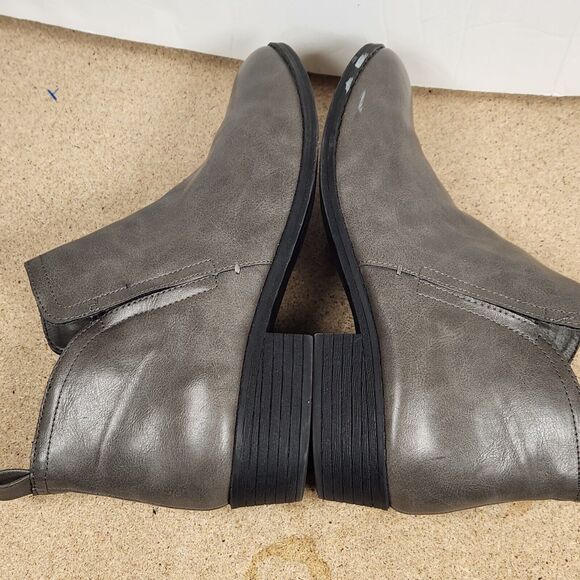 American Rag Cadee Ankle Boots Brown grey Faux Leather Side Zips Womens 8 M - Picture 8 of 14